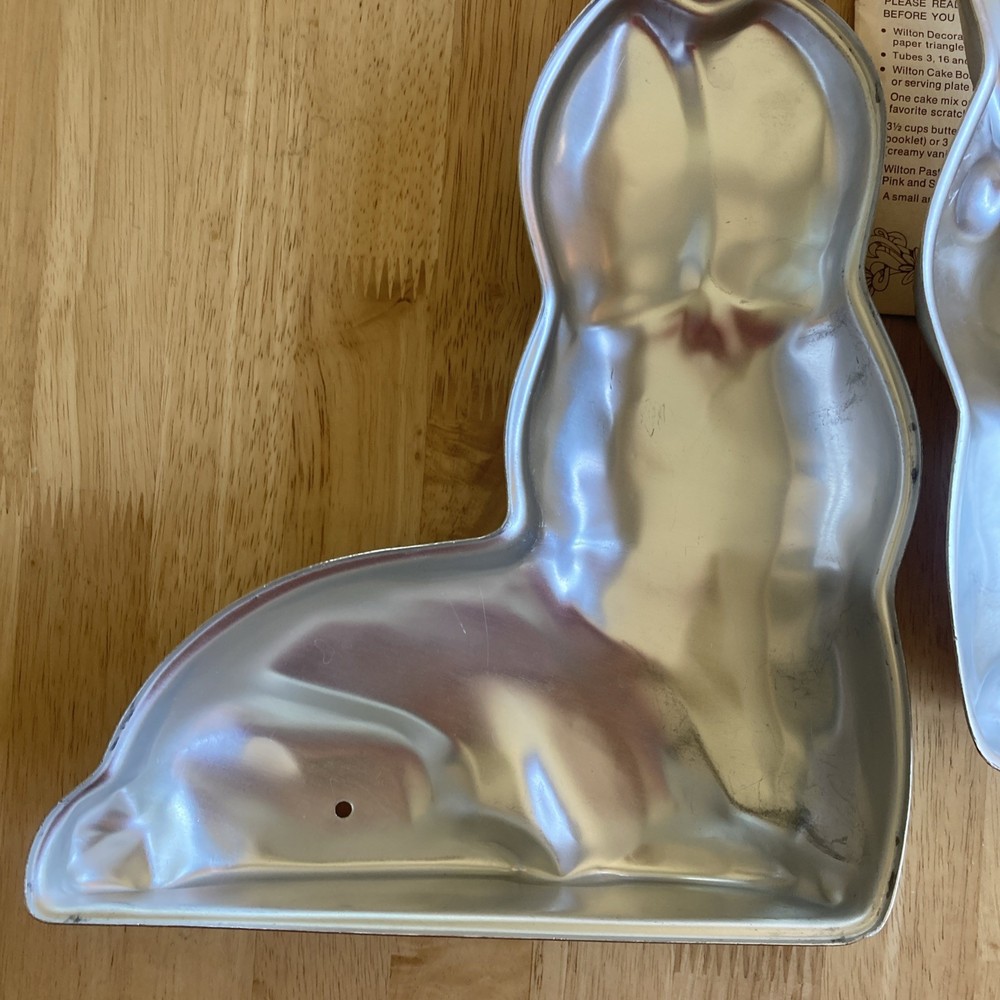 Wilton Bunny Cake Mold