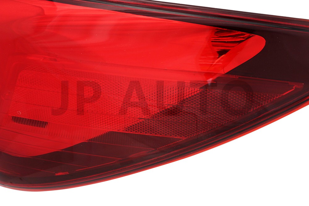 For 2015-2019 Subaru Outback Tail Light Passenger Side