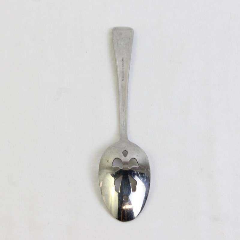 A Wallace Silver Monroe Pattern Pierced Serving Spoon 18/10 Stainless Good 8.25"
