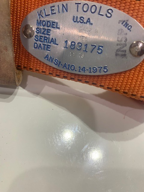 Klein Tools Roofing Harness Model 5452 H