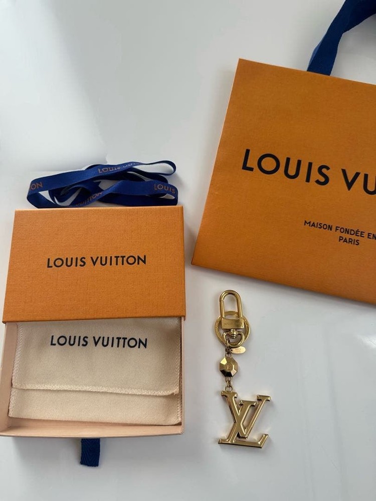 Louis Vuitton Key Holder M65216 Gold Vuitton
