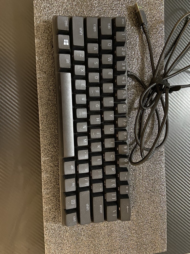Razer Huntsman Mini - Linear Optical Switch - US - Black  60% Keyboard