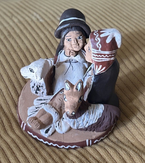 Small Peruvian Clay Pottery Nativity Approx 3”.