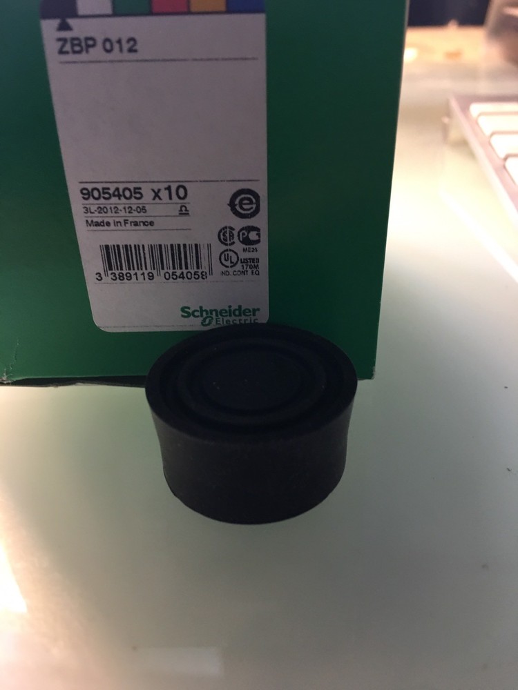 ZB2Bp012. Push Buttons. Black Rubber Boots