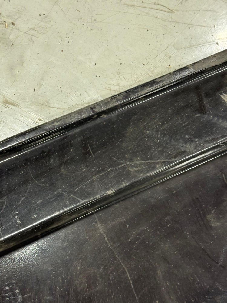 Freightliner Cascadia Left Side Fairing Panel Side Skirt 2008-2017