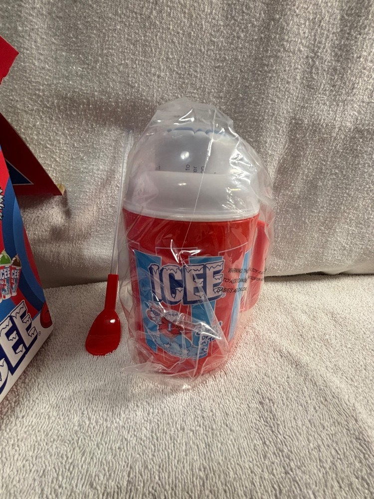 ICEE SLUSHIE MAKING CUP 2024 NEW IN BOX (READ)