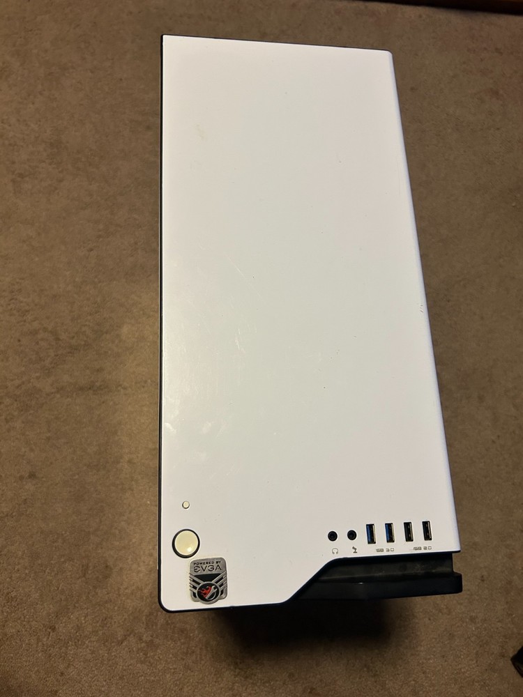 NZXT White ATX/Mid-Tower PC Case (used)