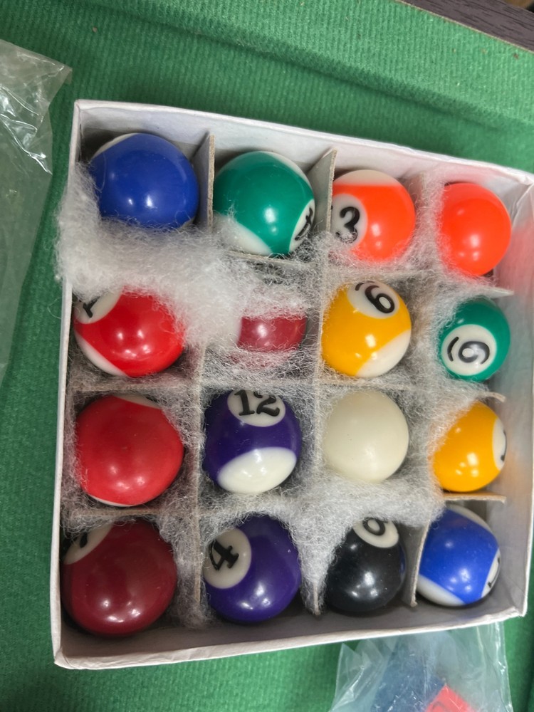 Unbranded Minature Tabletop Billiards