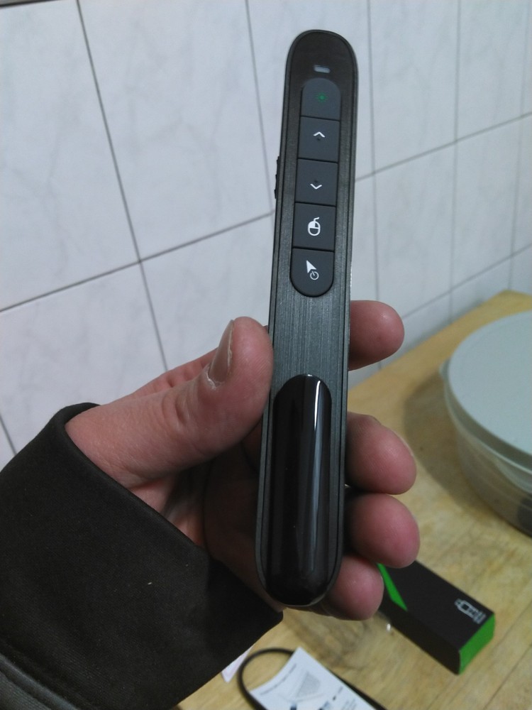 Green Air Mouse Presentation Clicker Rechargeable Presenter Remote for Classroom