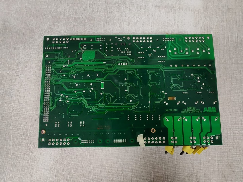 ABB 100 TAS.580.0550.G00 HARDWARE VERSION 04 BOARD ABB100
