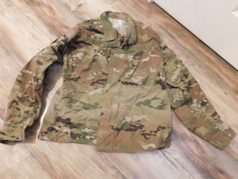 US ARMY OCP COAT SZ MEDIUM - SHORT