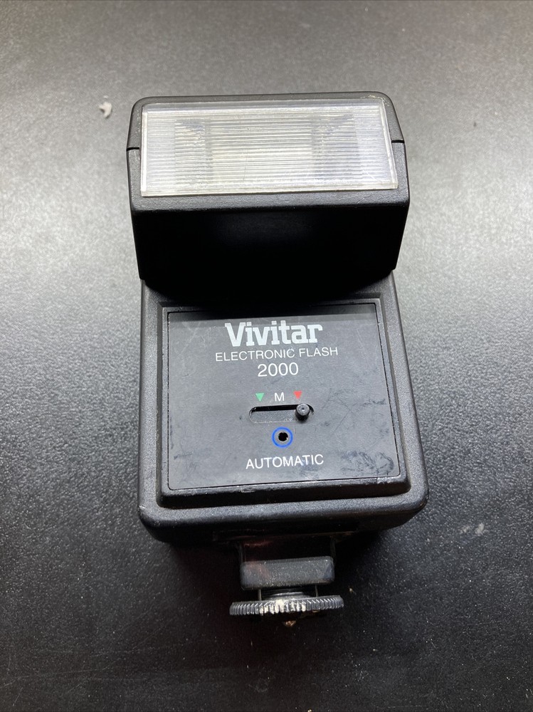 Vivitar Electronic Flash 2000 For Parts Untested