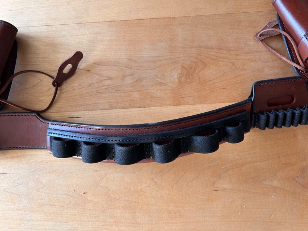 Mernickle high performance series holster & built in shotgun shell system sz38