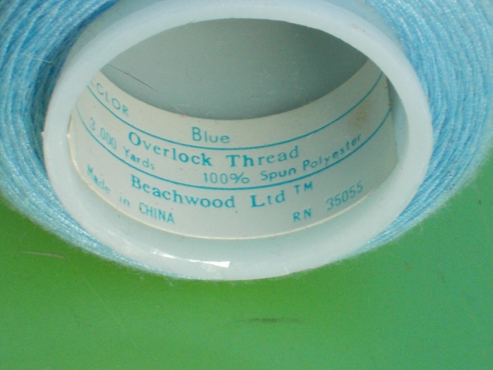 OVERLOCK THREAD SPOOL 100% SPUN POLYESTER 3000 YDS PRICED SEW RIGHT SKY BLUE