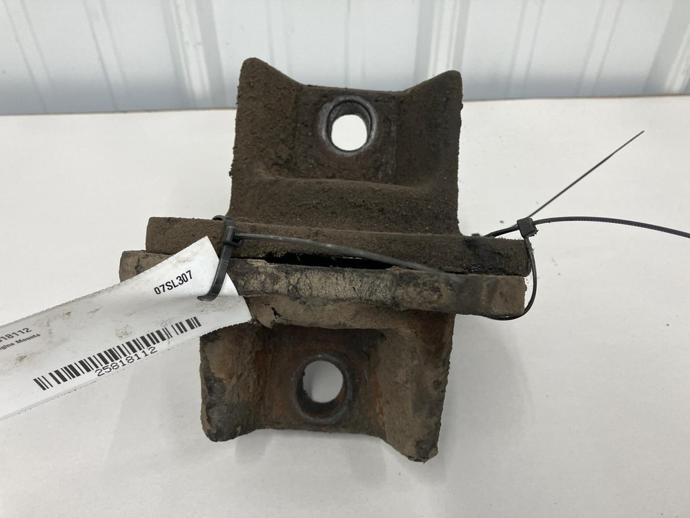 Detroit 60 SER 12.7 Engine Mount - Used