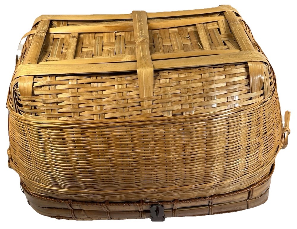 Lidded Herringbone Woven Basket Storage Trunk Split Bamboo Rattan Cane