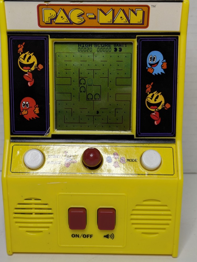 Pac-Man and Space Invaders Handheld Retro Mini Arcade Machines Tested BUNDLE