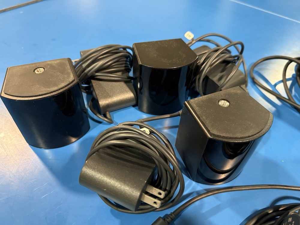 HTC Vive Pro VR Headset System with Controllers, Base Stations and box