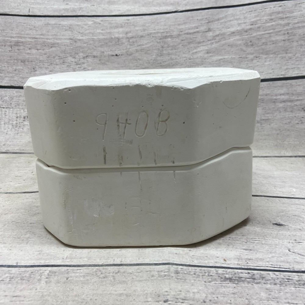 2003 Ann Original Mold Ceramic Casting Mold Base w/ Snowflakes #940B
