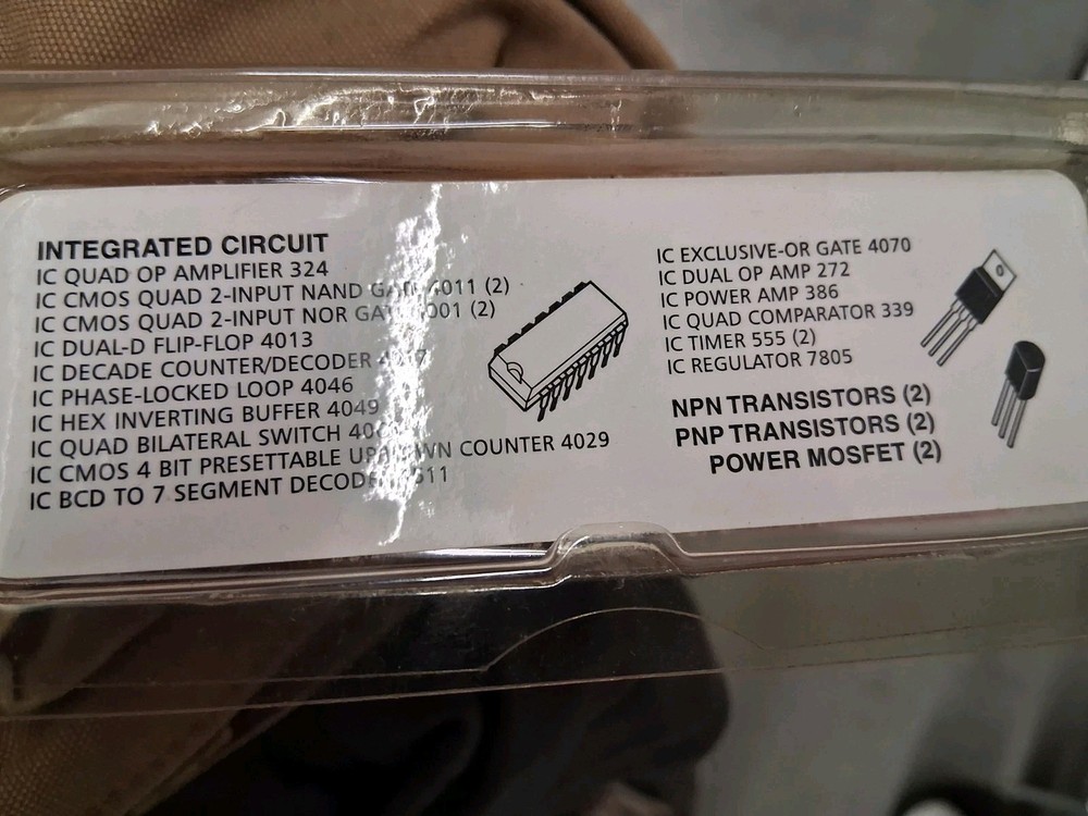 RadioShack Electronics Learning Lab Trainer Kit w/ Projects & Components