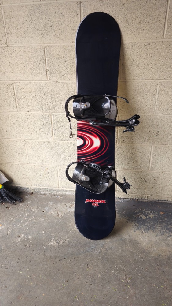 Avalanche Snowboard