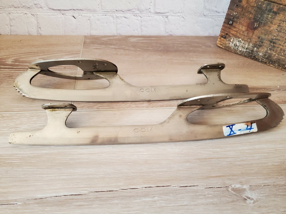 Vintage Mid Century CCM ice skates