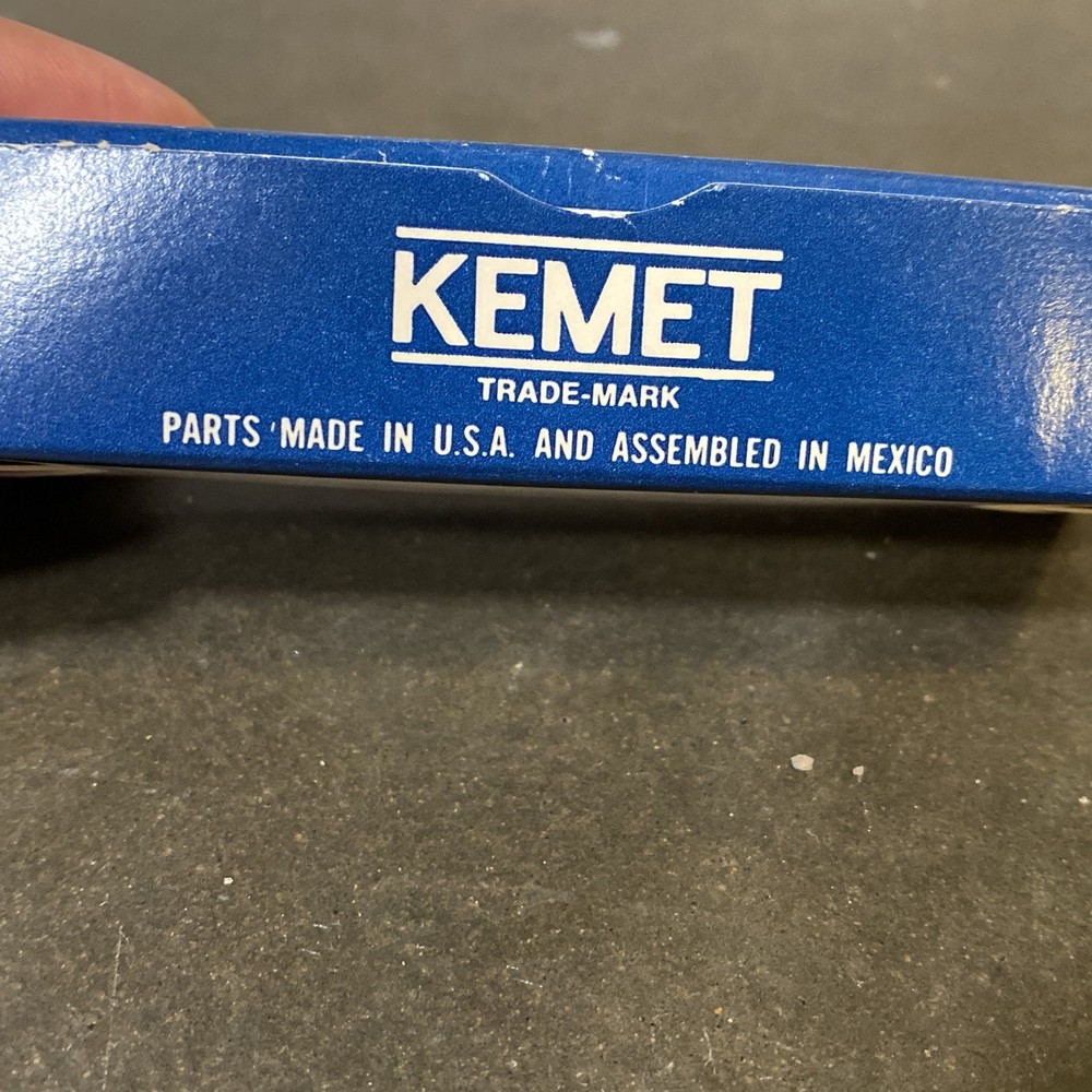 Vintage Union Carbide Capacitors KEMET