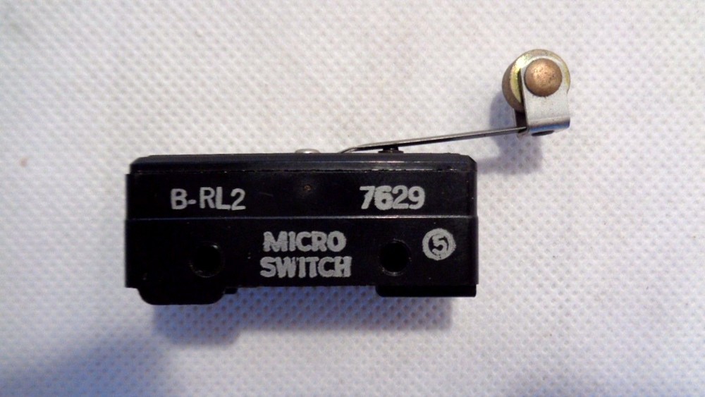 NEW NOT IN BOX HONEYWELL/MICRO B-RL2 SWITCH