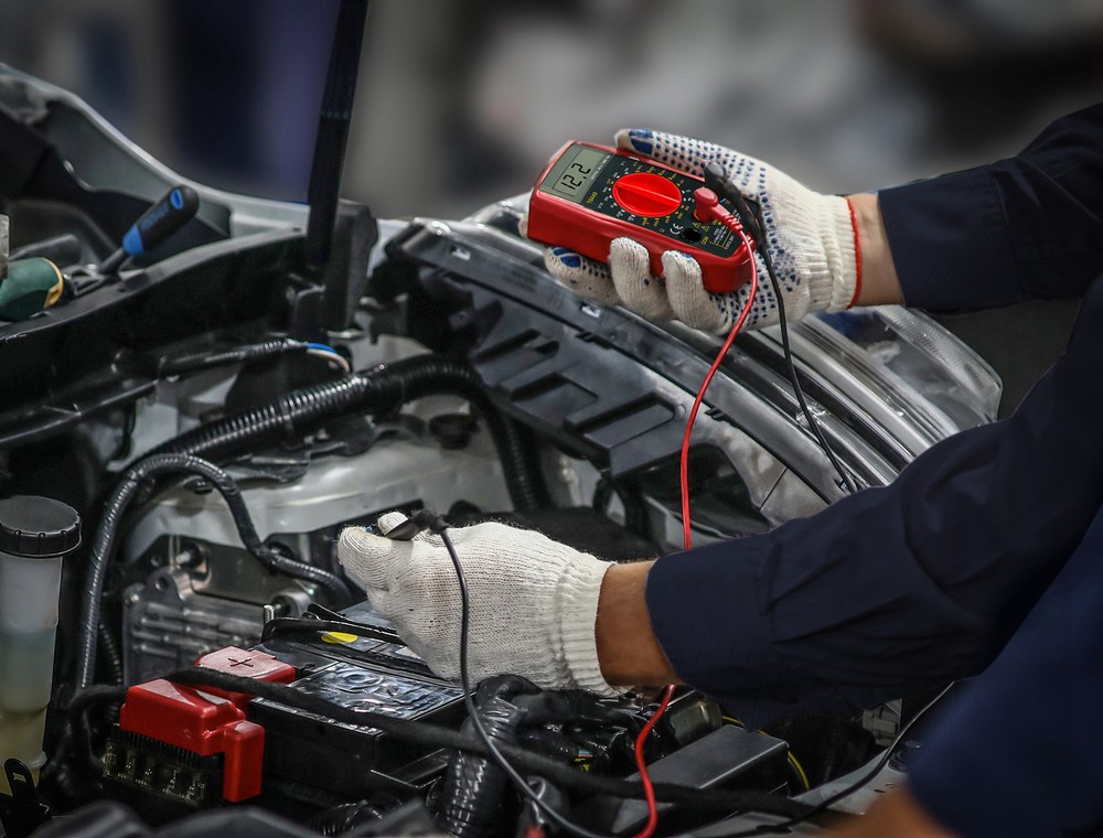 Digital Multimeter Voltmeter APA Meter Current Meter Continuity Tester Ohmmeter