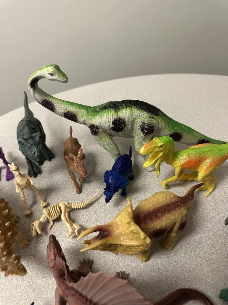 Lot Of Dinosaurs Assorted Dinosaurs For Play