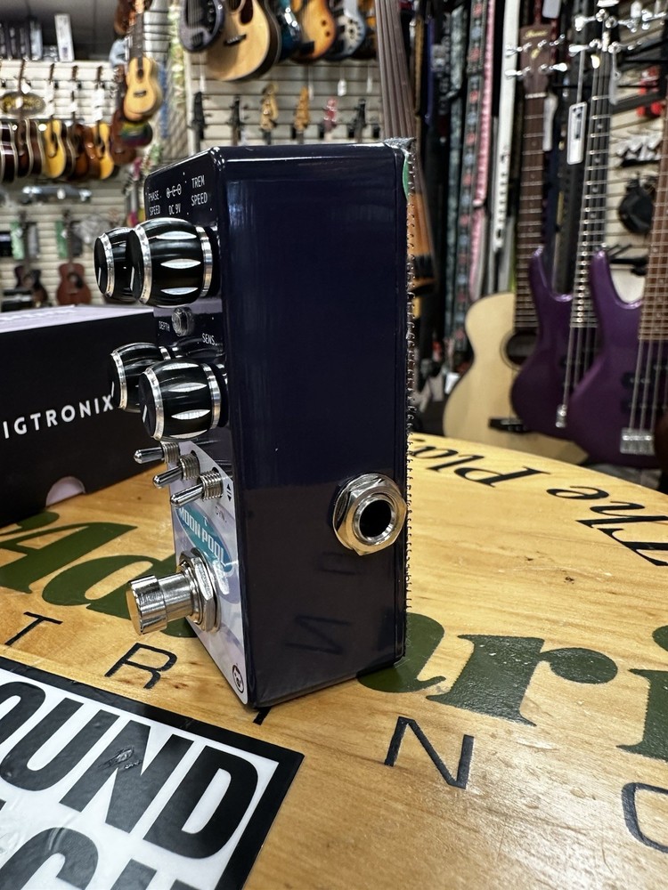 Pigtronix Moon Pool Dynamic Tremvelope Phaser