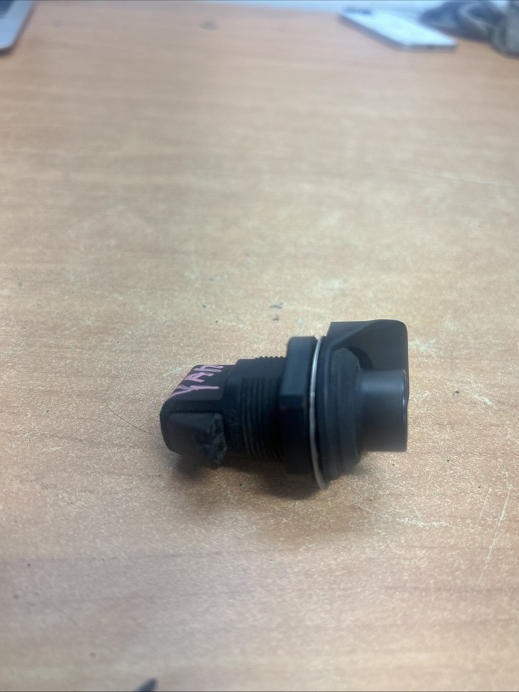 YAMAHA LS2000 GLOVE BOX LOCK Used Oem