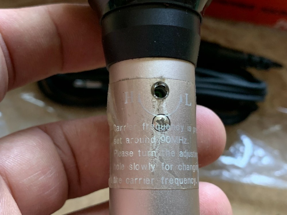 AOI FM WIRELESS CONDENSER MICROPHONE WM-50