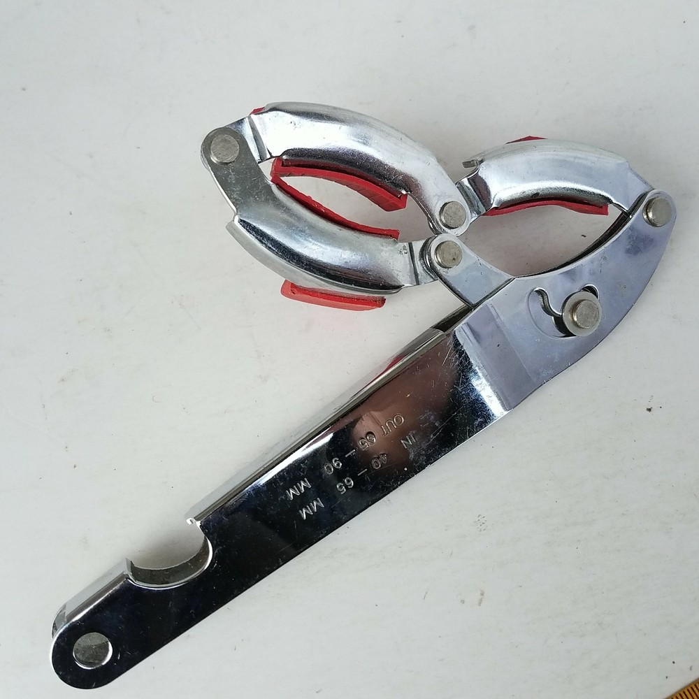 Adjustable Lid Clamp Jar Bottle Opener