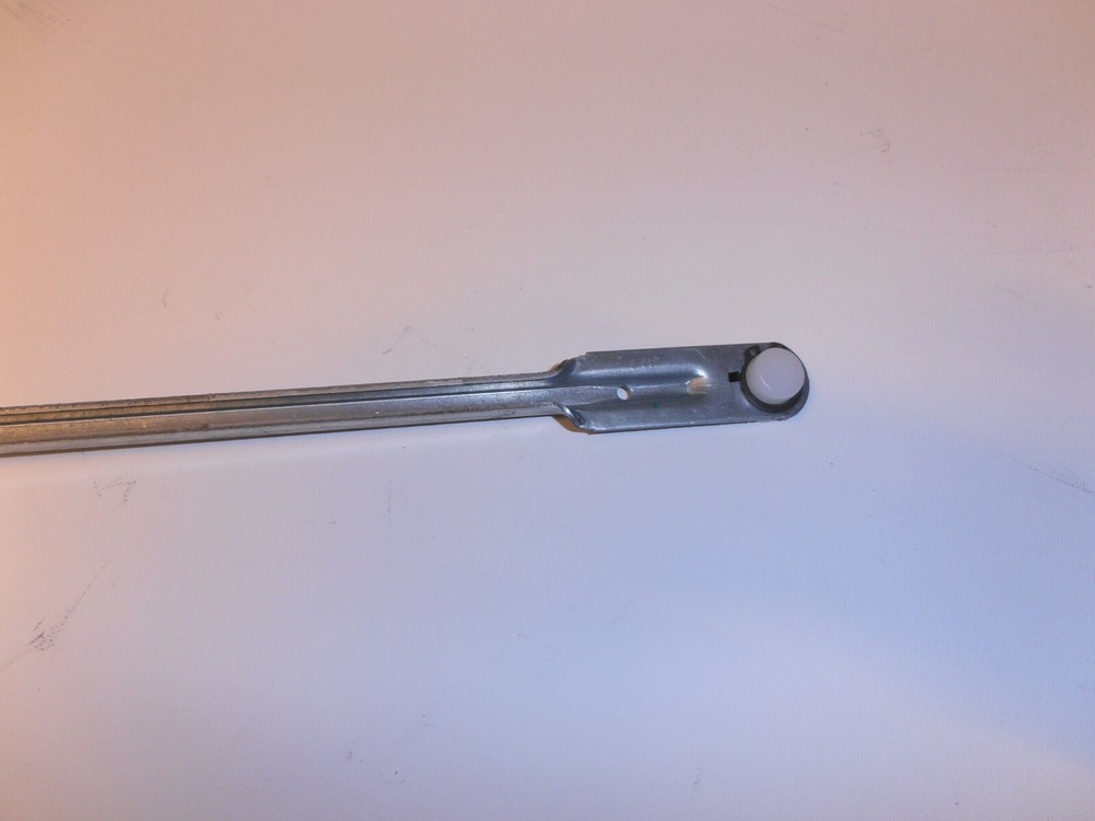 Maserati Workshop 8 Wiper Linkage Plastic Socket Rep Fits Genuine