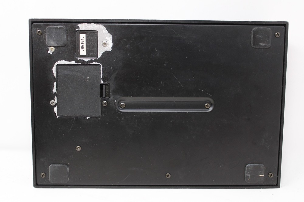 BOSS ME-30 Guitar Multiple Effects Pedal - Unit Only