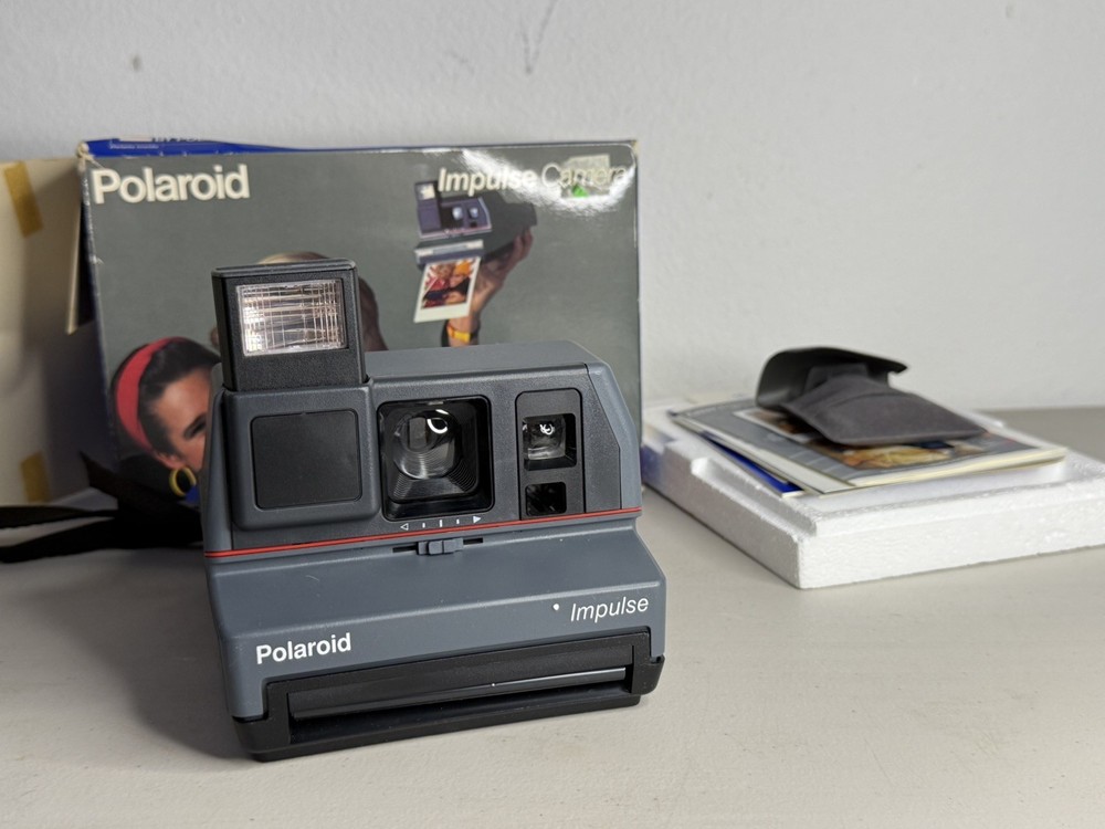Vintage Polaroid Impulse 600 Plus Instant Camera