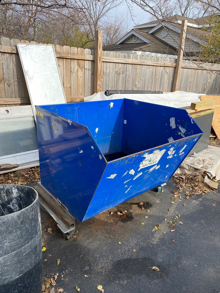 Steel Self-Dumping Forklift Hopper