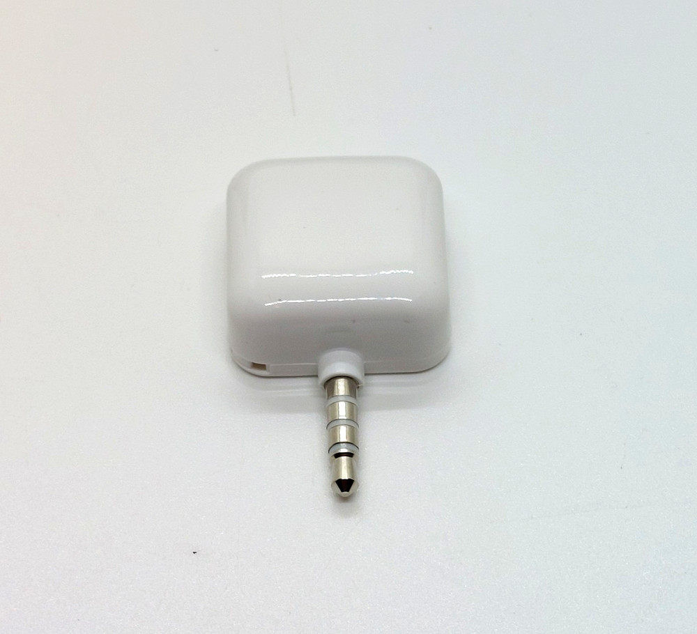 Square Credit Card Reader for iPhone iPad & Android A-PKG-0223-03