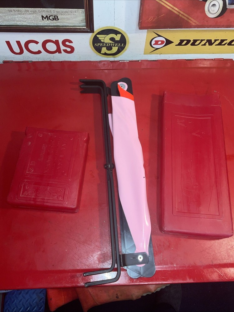 Classic Car Warning Triangle Leina Werke D-51570 Toolkit Accessory