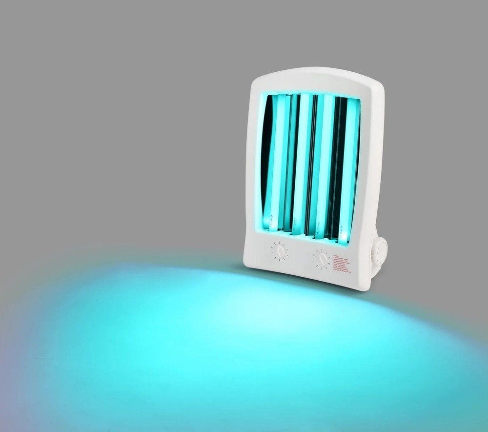 Uv light tanning lamp for face and body