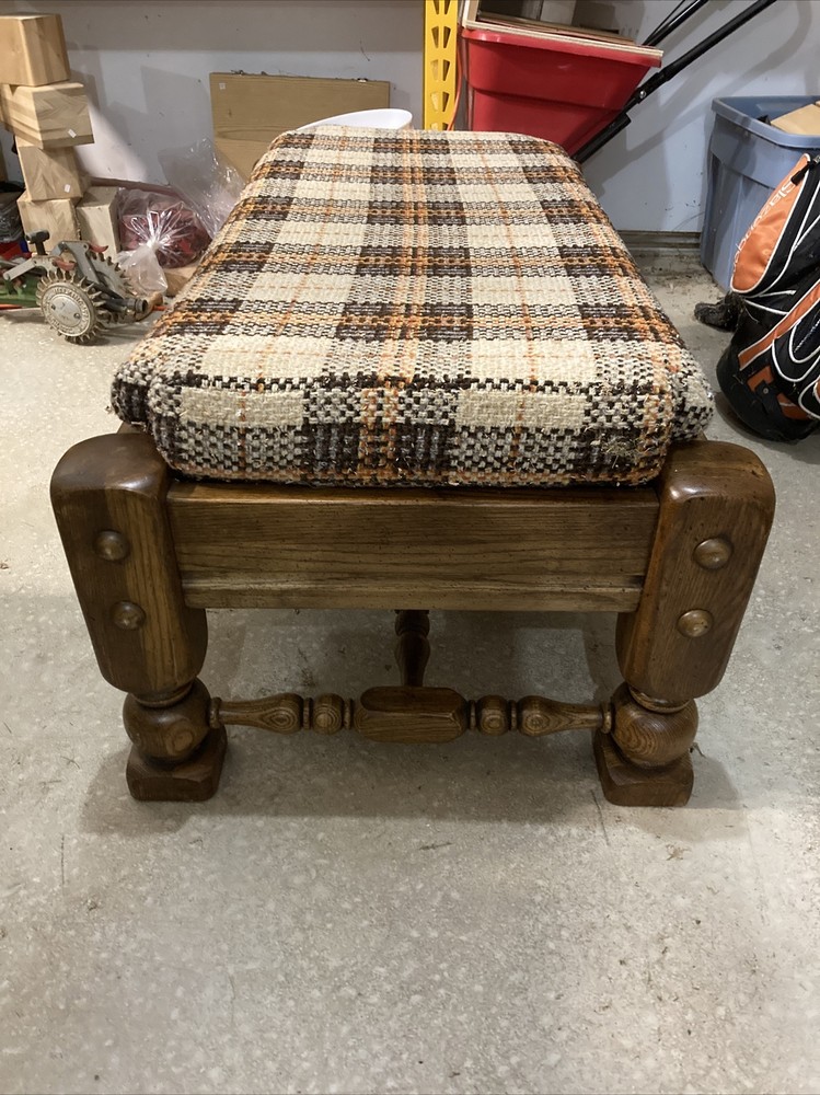 Retro Vintage MCM Coffee / Bed Table Bench Cushioned Solid Oak Great Shape 24x48
