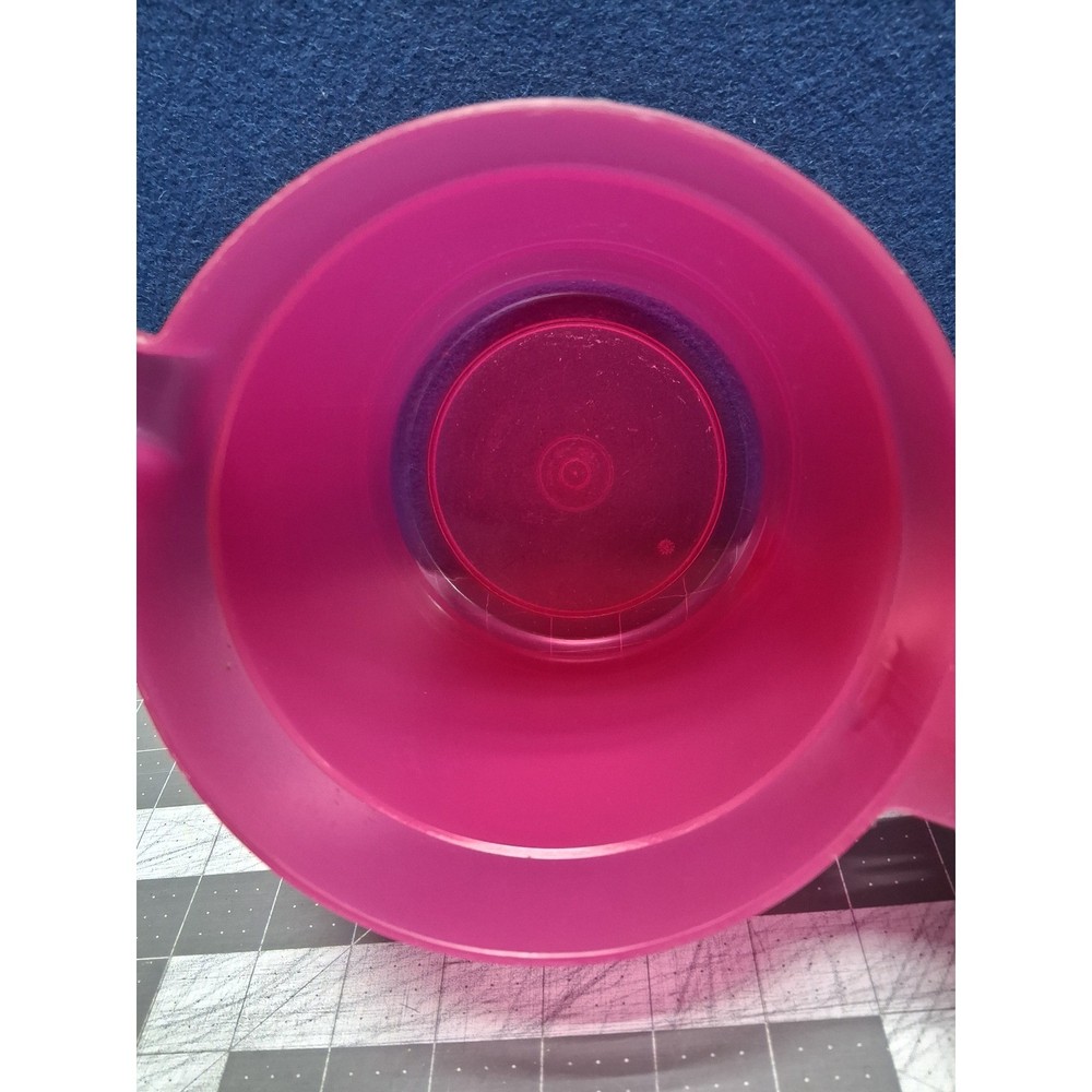 Tupperware Pitcher Pink Classic Push Button Seal 1 Quart 1575 6
