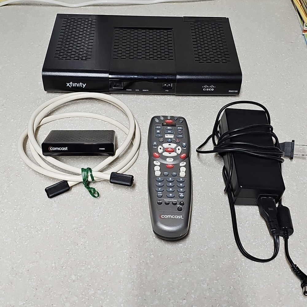 Comcast Xfinity BUNDLE RNG110 Cable Box W/Remote AC ADAPTER & COMCAST DVI105COM1