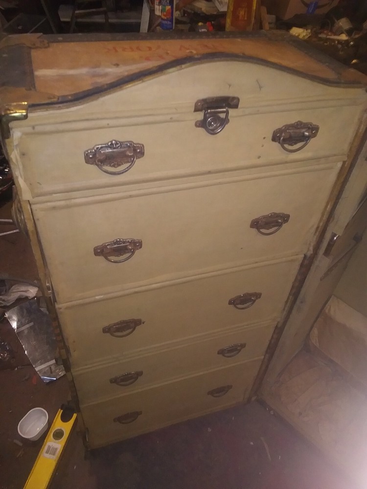 steamer trunks vintage wardrobe