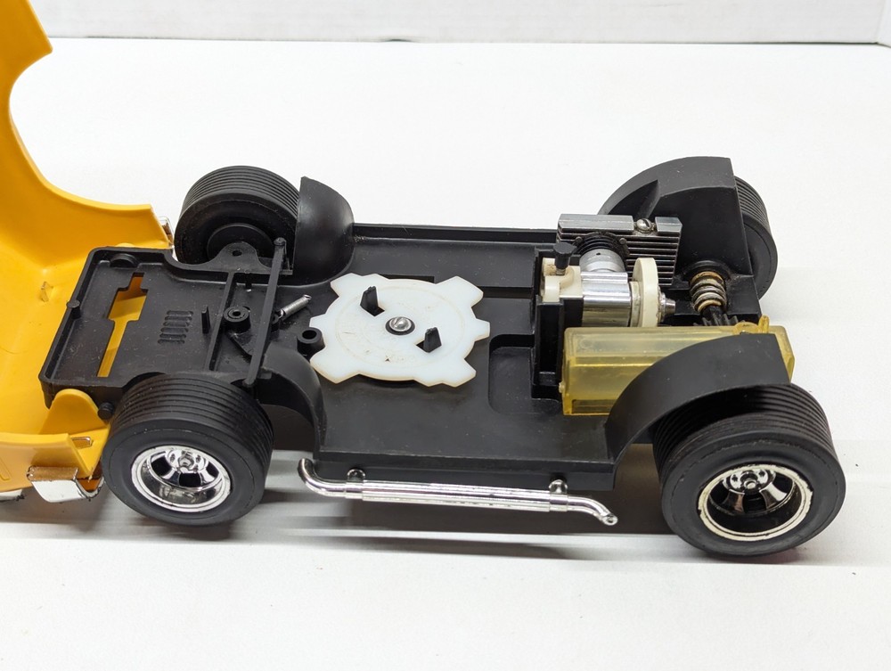 Cox Action Van Vintage 1976