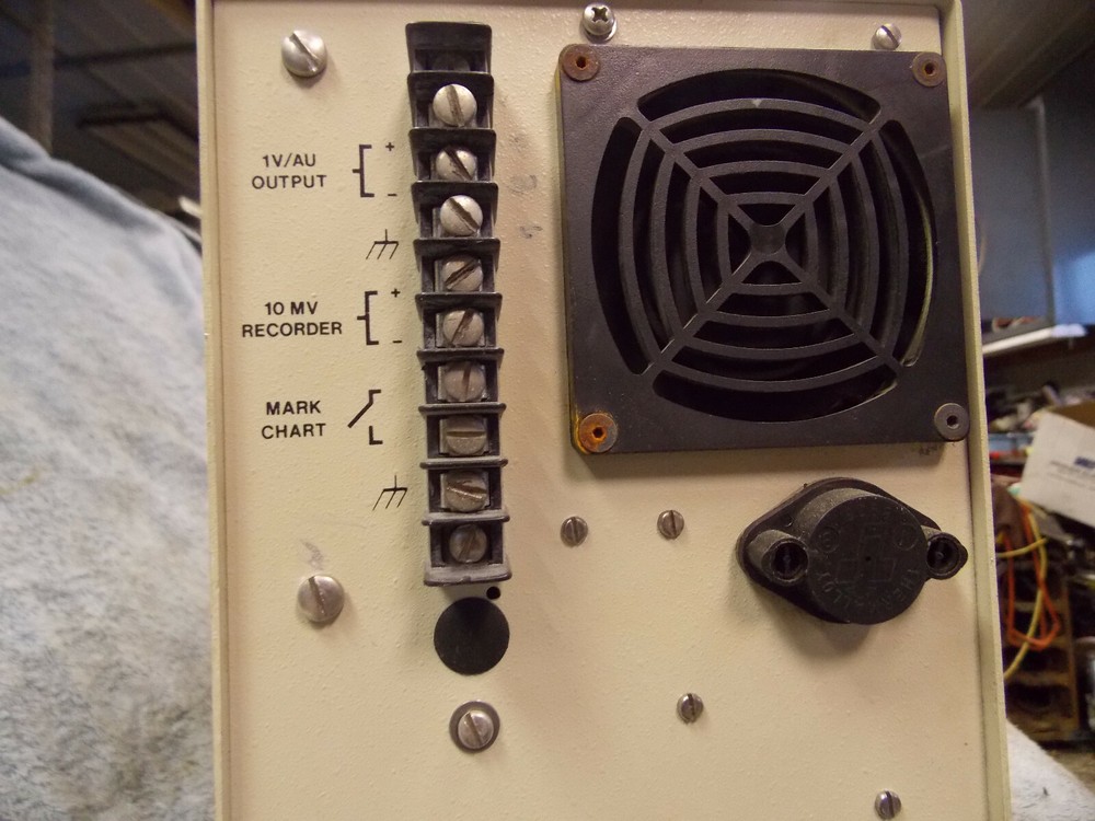 Waters Millipore Lambda Max 481 LC Spectrophotometer Variable Wavelength Detect