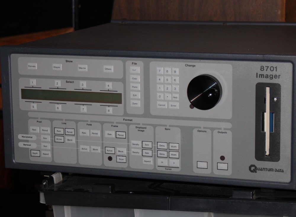 Quantum Data 8701 Imager FOX advanced test pattern generator + ACV-400 Plug-in