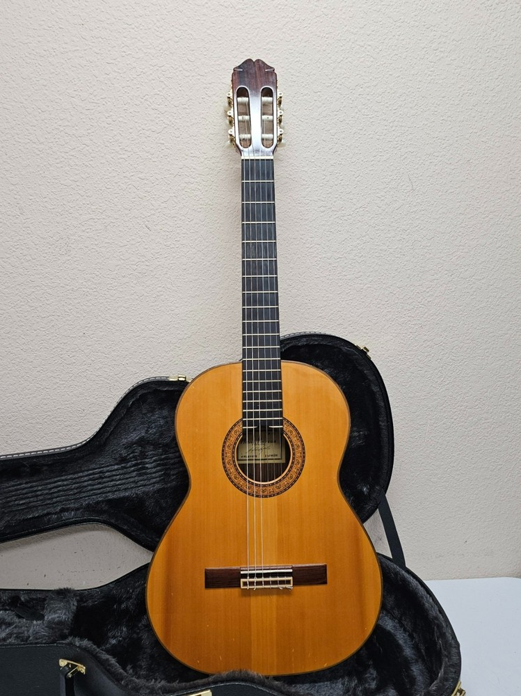 1998 Manuel Raimundo 140 Classical Guitar - Natural
