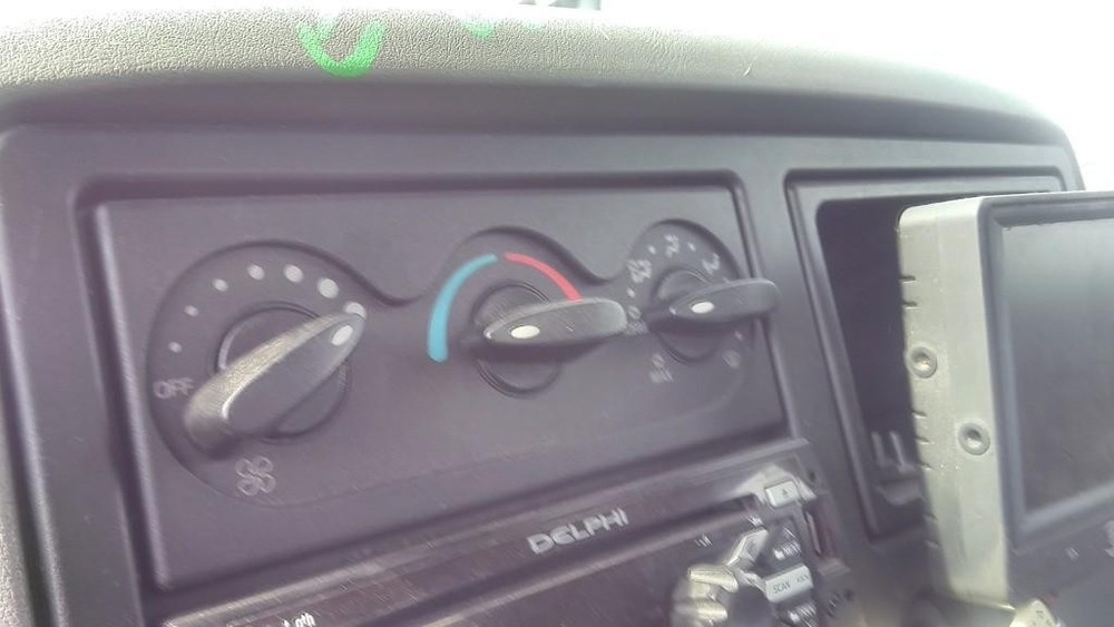 Replaces 2012 INTERNATIONAL 4400 TEMPERATURE CONTROL ,  OH